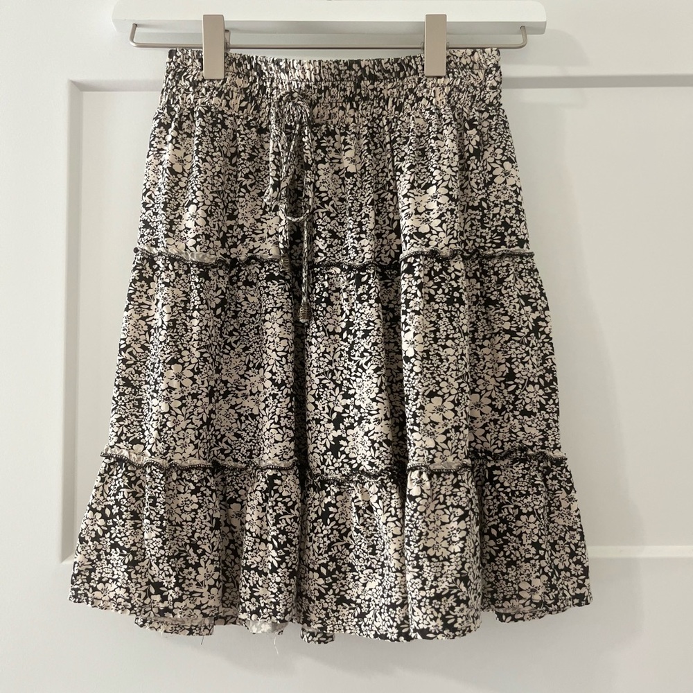 Black and White Tiered Midi Skirt